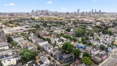 View/Area - 31 Everett Ave, Somerville, MA 02145 photo 3 of 3