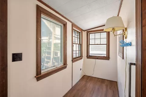 Entry Way - 31 Everett Ave, Somerville, MA 02145 photo 2 of 2