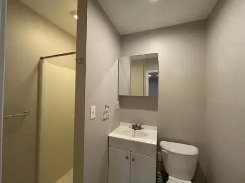 Bath - 59 Waltham St, Maynard, MA 01754 photo 3 of 4