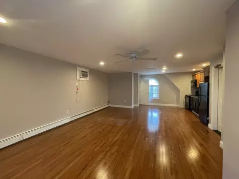 Living - 59 Waltham St, Maynard, MA 01754 photo 2 of 4