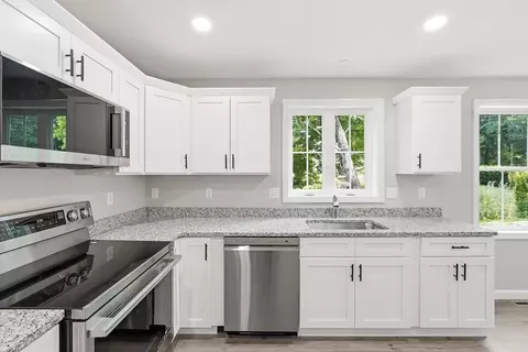 Kitchen - 71 Pine St #B, Warren, MA 01083 photo 2 of 3