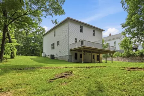 Exterior - 71 Pine St #B, Warren, MA 01083 photo 4 of 11
