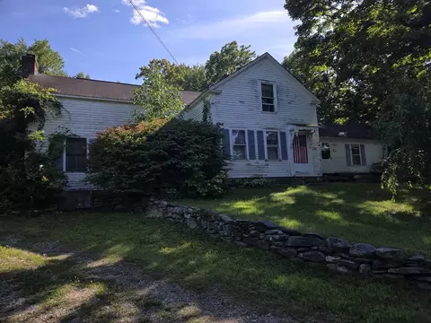 133 Amherst Rd, Pelham, MA 01002