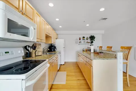 Kitchen - 615 Main #7, Barnstable, MA 02601 photo 3 of 3
