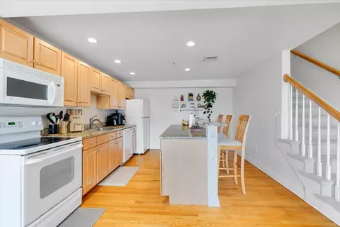 Kitchen - 615 Main #7, Barnstable, MA 02601 photo 1 of 3