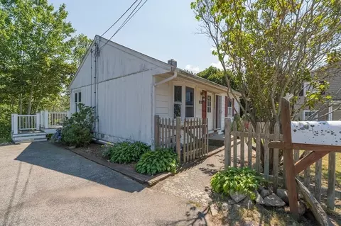Exterior - 141 Cherry St, Gloucester, MA 01930 photo 10 of 11