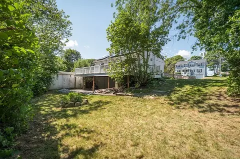 Exterior - 141 Cherry St, Gloucester, MA 01930 photo 7 of 11