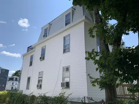 Exterior - 10 Denny St, Worcester, MA 01609 photo 2 of 3