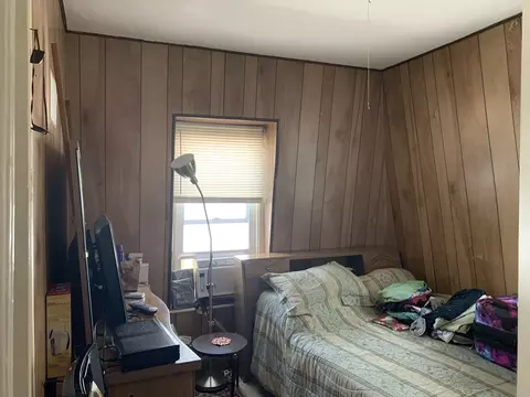 Bedroom - 10 Denny St, Worcester, MA 01609 photo 2 of 5