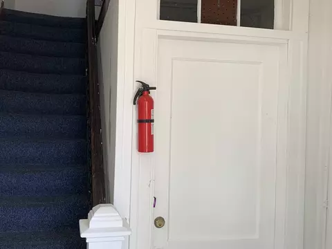 Entry Way - 10 Denny St, Worcester, MA 01609 photo 4 of 6