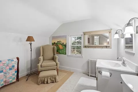 Bath - 1374 Plumtree Rd, Springfield, MA 01119 photo 3 of 3