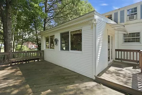 Exterior - 1374 Plumtree Rd, Springfield, MA 01119 photo 7 of 13