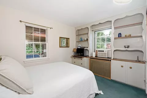 Bedroom - 1374 Plumtree Rd, Springfield, MA 01119 photo 4 of 7