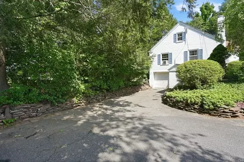 Exterior - 1374 Plumtree Rd, Springfield, MA 01119 photo 11 of 13
