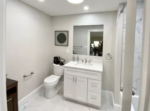 Bath - 5 5a Ferdinand St, Worcester, MA 01603 photo 4 of 5