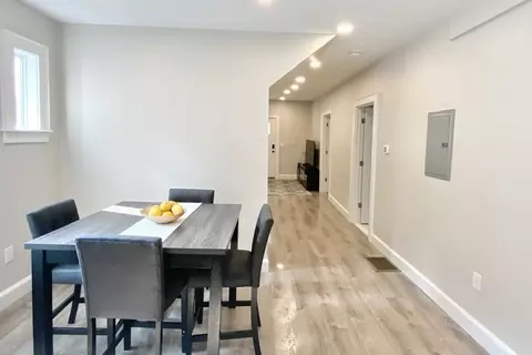 Entry Way - 5 5a Ferdinand St, Worcester, MA 01603 photo 4 of 5