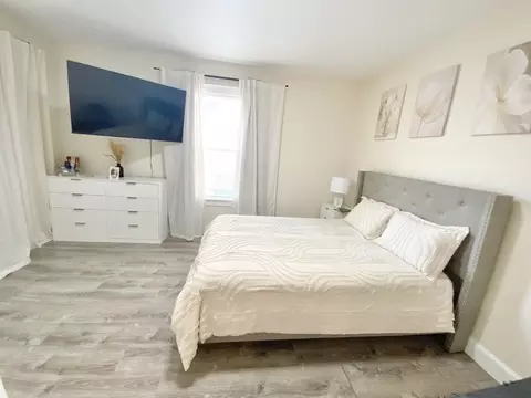 Bedroom - 5 5a Ferdinand St, Worcester, MA 01603 photo 1 of 10