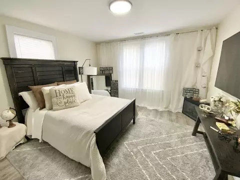 Bedroom - 5 5a Ferdinand St, Worcester, MA 01603 photo 6 of 10