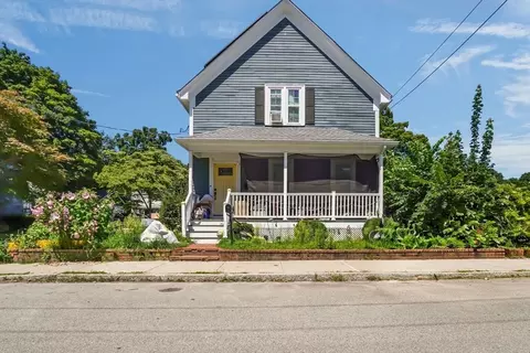 24 Foley St, Attleboro, MA 02703