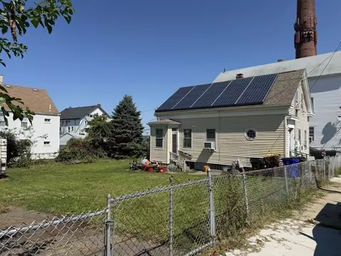 Exterior - 15 Allen St, Fall River, MA 02724 photo 3 of 9