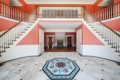 Entry Way - 3 Regency Rdg, Andover, MA 01810 photo 1 of 3