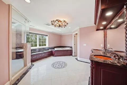 Bath - 3 Regency Rdg, Andover, MA 01810 photo 1 of 5