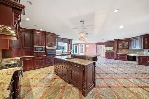 Kitchen - 3 Regency Rdg, Andover, MA 01810 photo 1 of 4