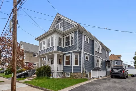 35 Farragut Ave #35, Medford, MA 02155