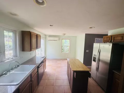 3841 N Main St, Fall River, MA 02720 photo 7