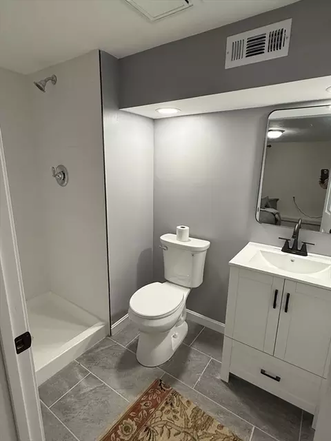 Bath - 62 Piehl Ave, Worcester, MA 01606 photo 4 of 4