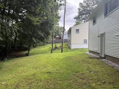 Exterior - 62 Piehl Ave, Worcester, MA 01606 photo 4 of 4