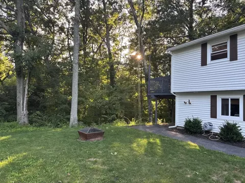 Exterior - 62 Piehl Ave, Worcester, MA 01606 photo 3 of 4