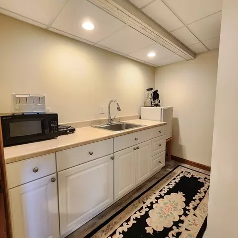 Kitchen - 143 Abbey Gate Rd, Cotuit, MA 02635 photo 2 of 4