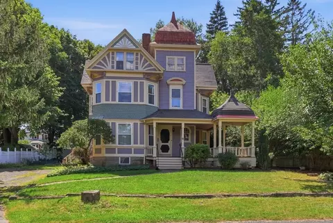 26 Woodlawn St, Randolph, MA 02368