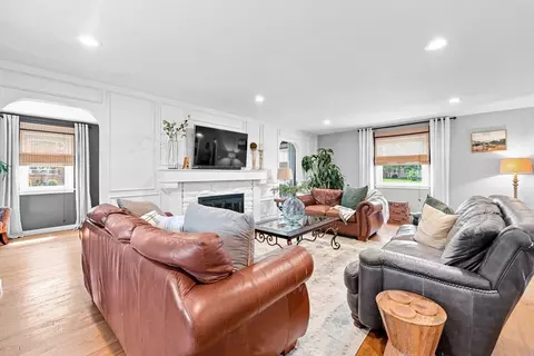 Living - 807 N Eastern Ave, Fall River, MA 02720 photo 1 of 3