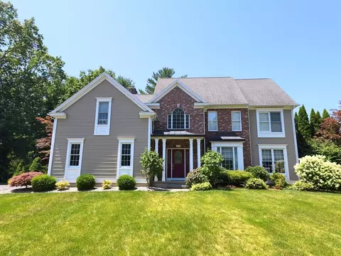 140 Wildflower Cir, Westfield, MA 01085