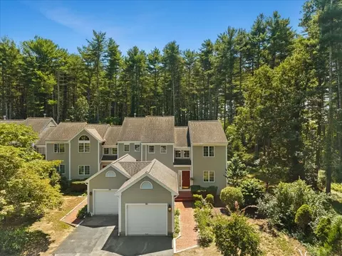 30 Winnecunnet Dr #30, Norton, MA 02766