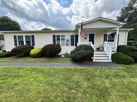 50 Highland #236, Taunton, MA 02780