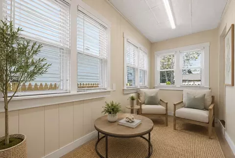 Entry Way - 4 Edith St # -6, Everett, MA 02149 photo 1 of 2