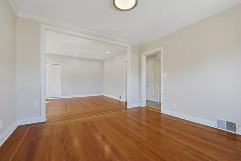 Living - 4 Edith St # -6, Everett, MA 02149 photo 8 of 11