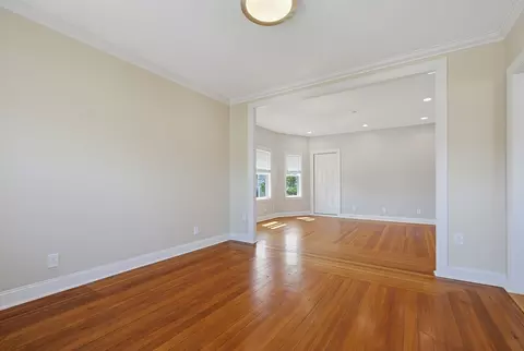 Living - 4 Edith St # -6, Everett, MA 02149 photo 6 of 11