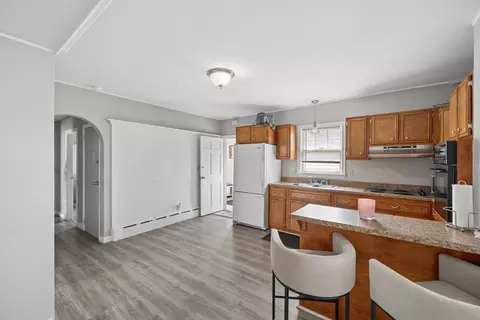Entry Way - 190 Raymond St, Fall River, MA 02723 photo 1 of 9