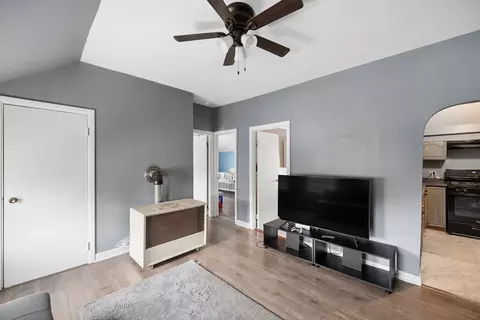 Entry Way - 190 Raymond St, Fall River, MA 02723 photo 7 of 9