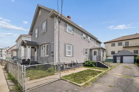Exterior - 190 Raymond St, Fall River, MA 02723 photo 2 of 4