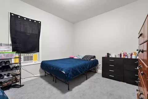 Bedroom - 186 Washington St, Gloucester, MA 01930 photo 3 of 12