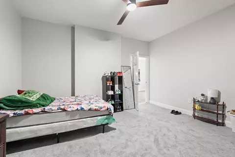 Bedroom - 186 Washington St, Gloucester, MA 01930 photo 2 of 12