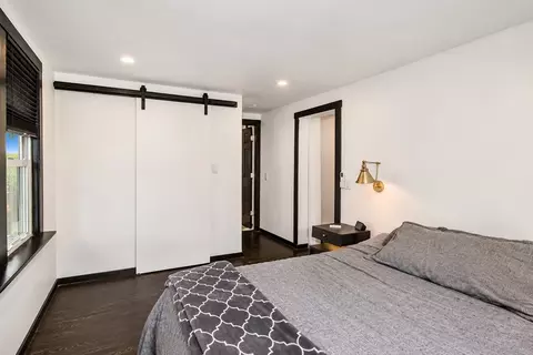Bedroom - 33 Plumtree Rd, Springfield, MA 01118 photo 2 of 2