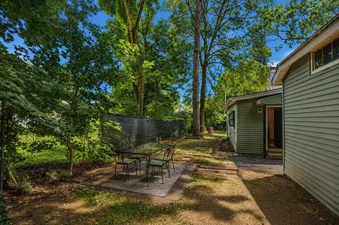 Exterior - 33 Plumtree Rd, Springfield, MA 01118 photo 4 of 6