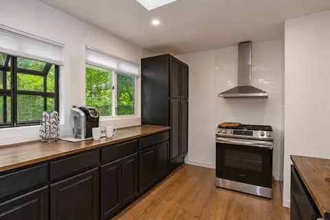 Kitchen - 33 Plumtree Rd, Springfield, MA 01118 photo 4 of 4