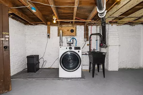 Other - 33 Plumtree Rd, Springfield, MA 01118 photo 8 of 9